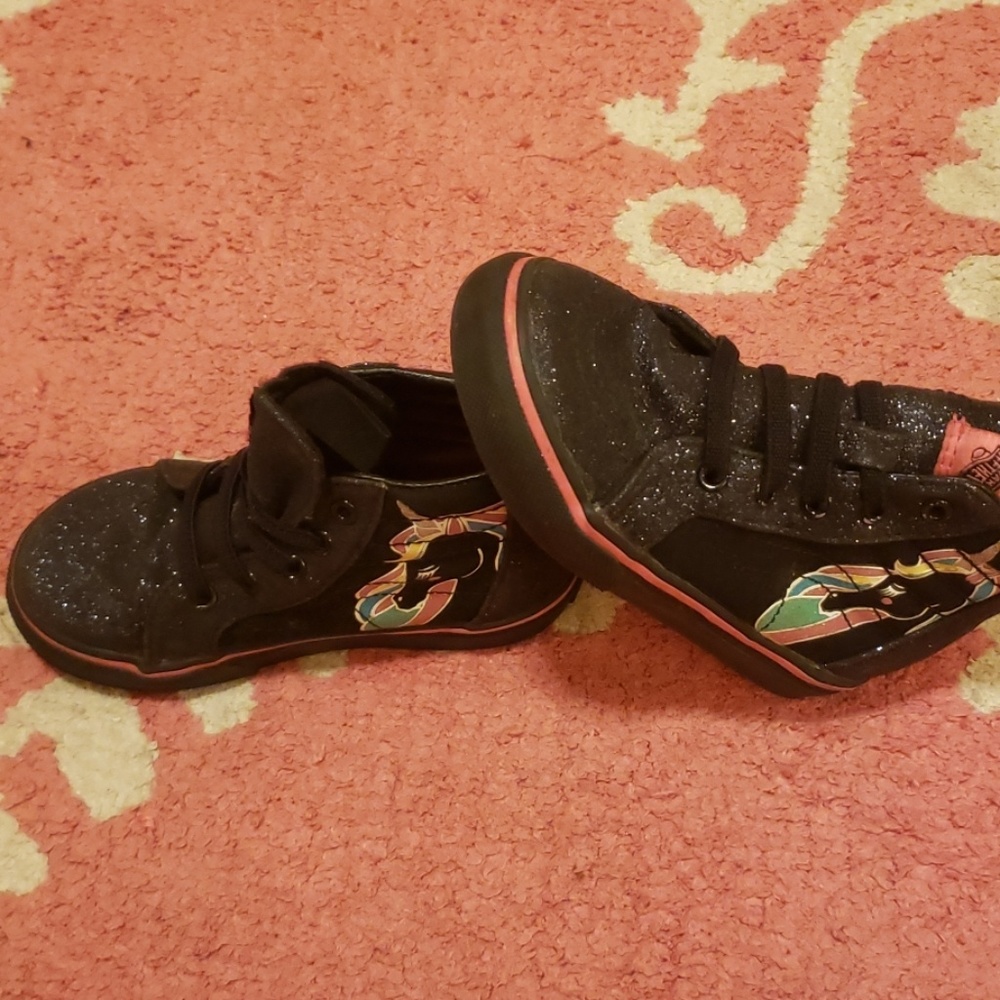 Black Unicorn Vams
